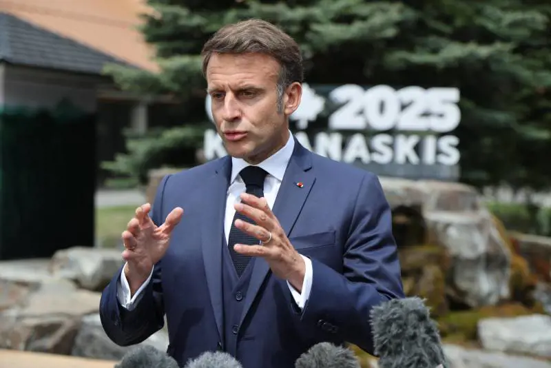 Macron bacchetta Israele: "In Iran fermi raid su obiettivi non legati a nucleare"