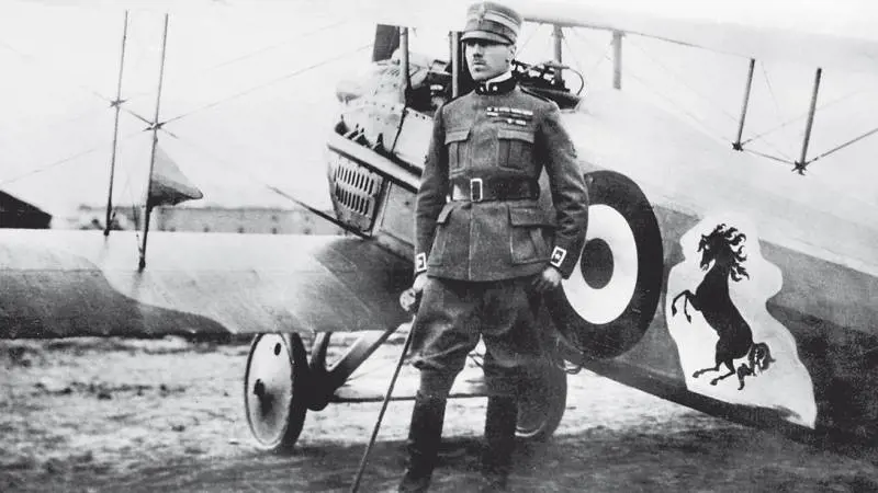Storia di un "cavallino rampante" che legò per sempre Baracca e Ferrari