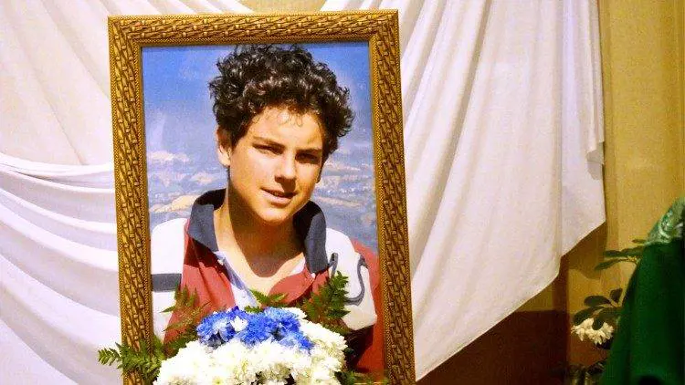 "Acutis santo? Assurdo". Scoppiano le polemiche sulla canonizzazione