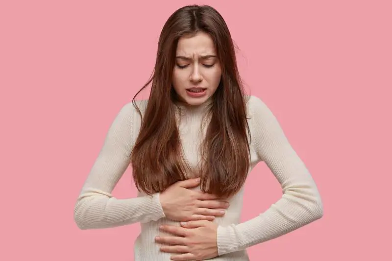 Sindrome del colon irritabile: perché in estate può peggiorare