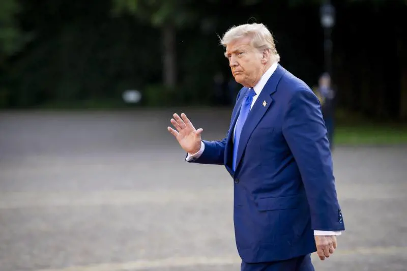 Il nuovo piano di Trump per l'Iran: "30 miliardi per tornare ai negoziati"