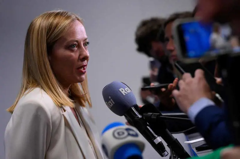 Meloni: "Spesa militare necessaria, ma nemmeno un euro verrà tolto alle priorità degli italiani"
