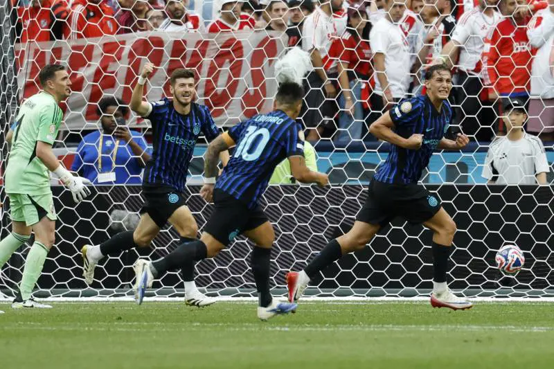 L'Inter vola agli ottavi del Mondiale per Club. Pio Esposito e Bastoni stendono il River Plate