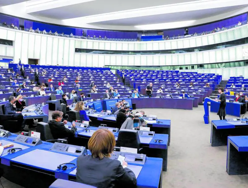 Guidesi: "Ora gli Stati vogliono prendersi anche i fondi europei dedicati alle Regioni"