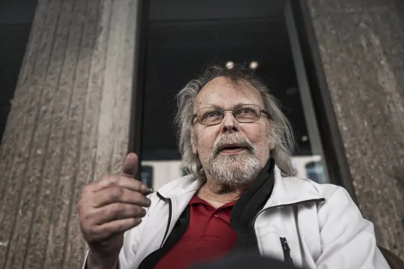 Chi era Clark Olofsson, il criminale che ispirò la teoria della sindrome di Stoccolma