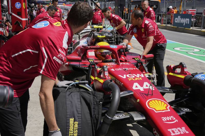 F1 Austria FP1 Hamilton
