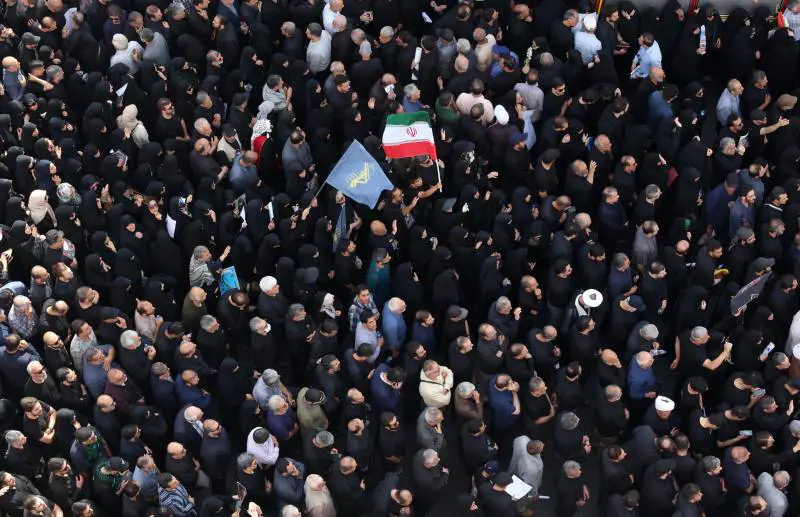 L'Iran tra orgoglio e odio: "Morte a Israele e agli Usa"