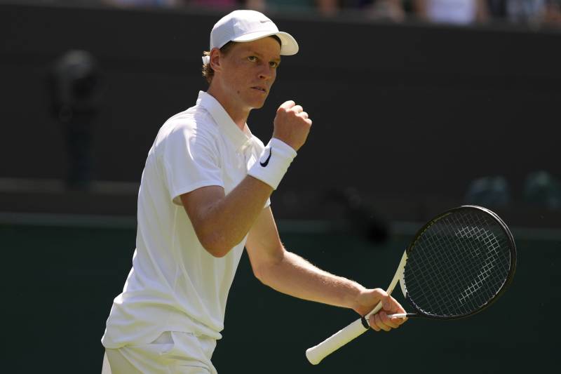 Wimbledon, Sinner torna implacabile: batte Nardi in tre set e vola al secondo turno
