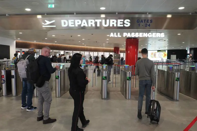 Aeroporto di Bologna: Consob accende il faro