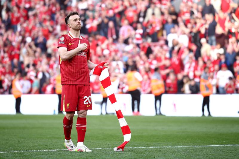Calcio sotto choc, morto l'attaccante del Liverpool Diogo Jota: aveva 28 anni