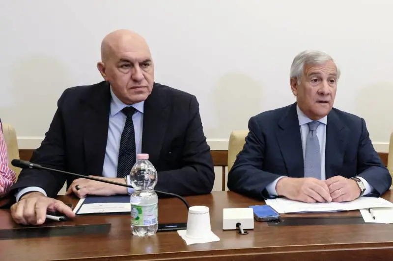 Spese militari, il 5% del Pil "compatibile con il bilancio"