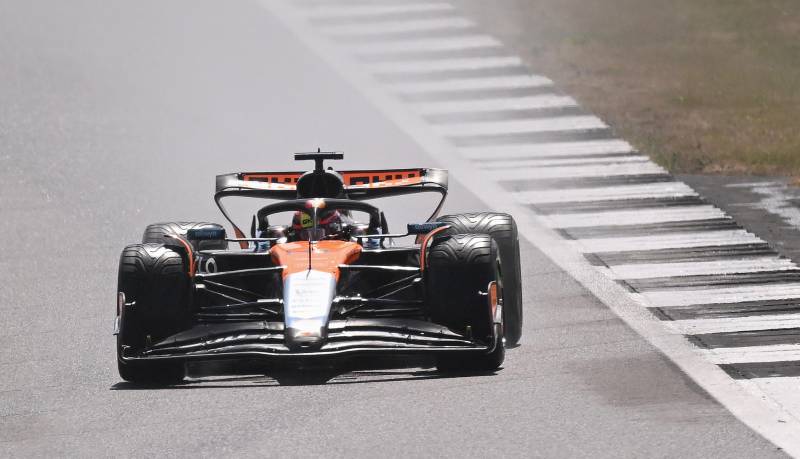 F1, caos pioggia a Silverstone. Norris batte Piastri, Hamilton sfiora il podio