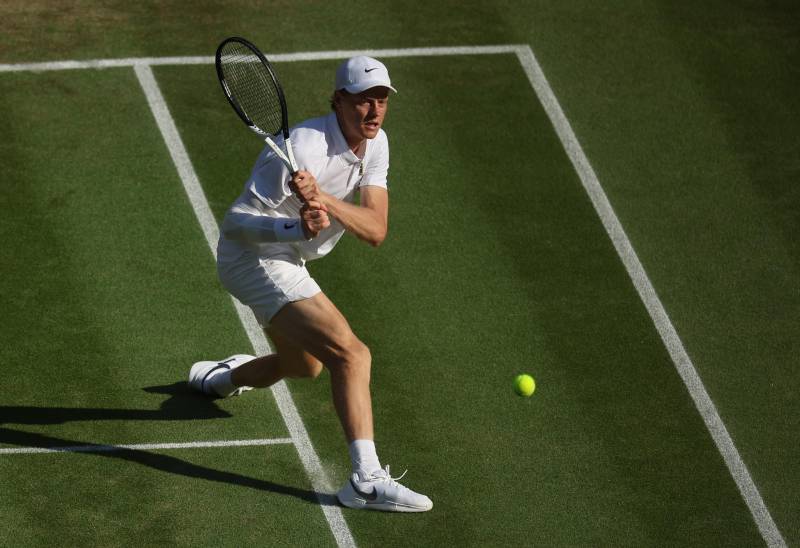 Wimbledon, Sinner-Alcaraz vale lo Slam: Carlos riprende il break | 4-4