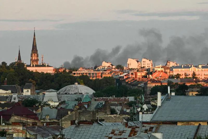 Ucraina, Trump: "Molto deluso da Putin. Accordo in 50 giorni o sanzioni a Mosca" Armi Nato a Kiev
