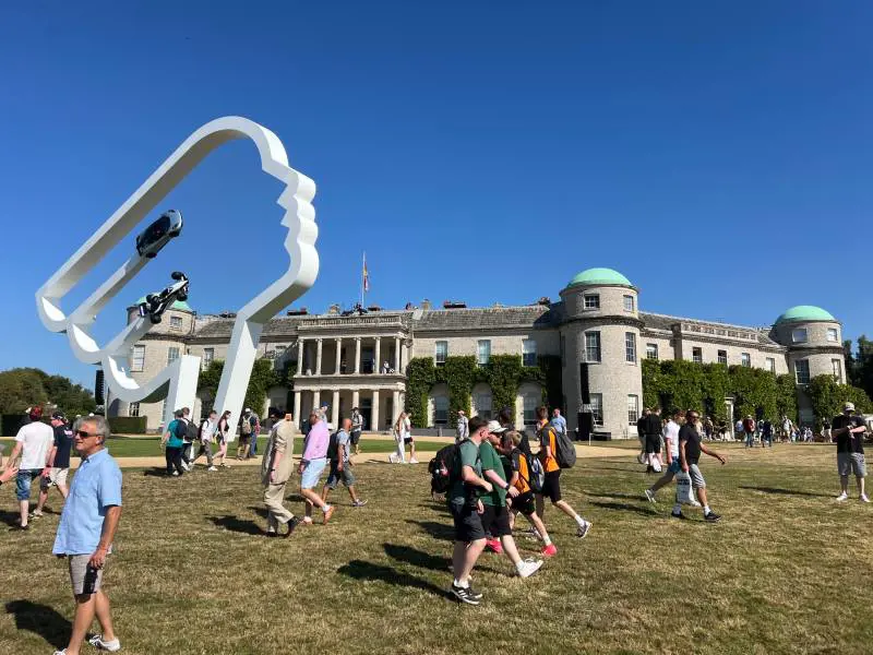 Goodwood, il canto della velocità tra le colline inglesi