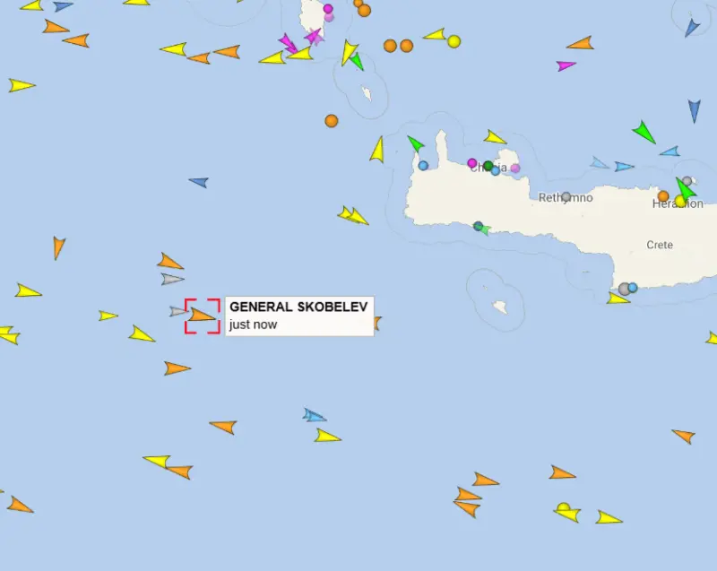 Flotta di navi russe passa al largo della Sicilia e la Nato invia un aereo antisommergibile da Sigonella