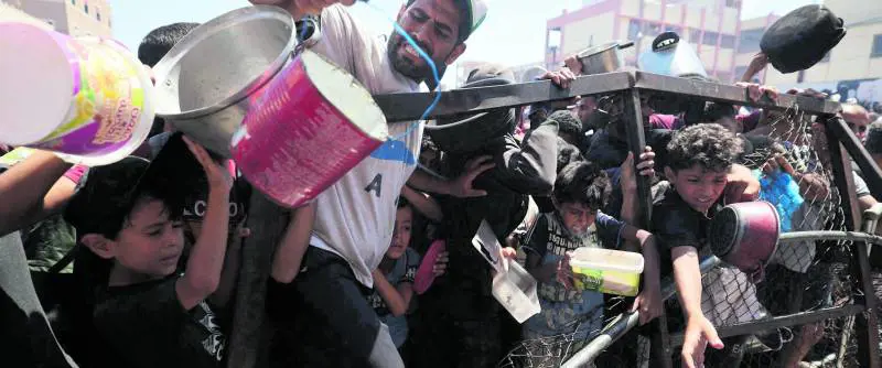 L'alba di sangue a Gaza: "Uccisi più di 100 civili"