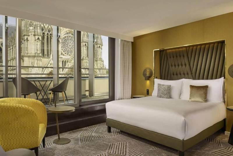 La Caserne Chanzy Hotel & Spa- Remis - Francia