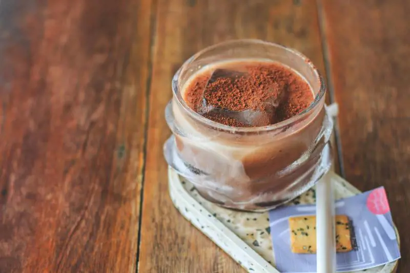 Latte al cacao, la bevanda per gli sportivi e non solo. Tutti i benefici