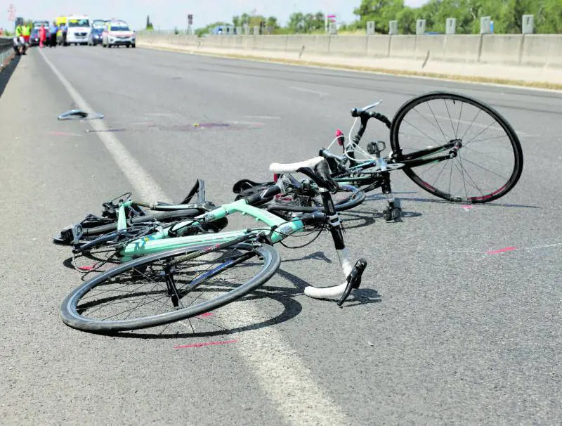 Tredicenne muore investito in bicicletta da un'auto pirata