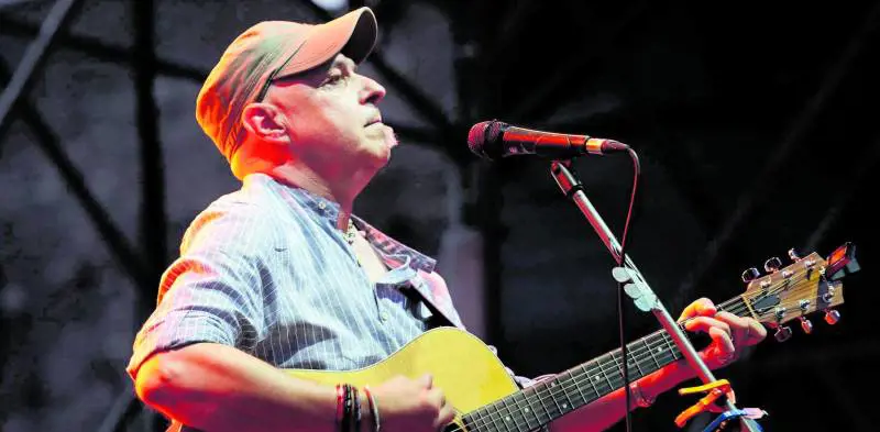 Andrea Mirò e Van De Sfroos, fantasie rock di Jim Morrison