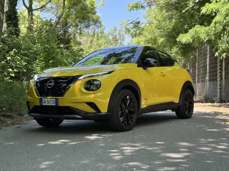 Nissan Juke Hybrid 2025: efficiente, scattante e ora anche hi-tech
