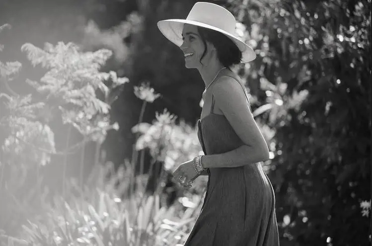 Meghan Markle sfrutta pure il compleanno per vendere il suo champagne