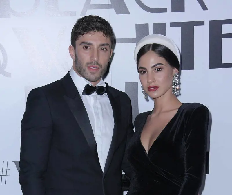 La cena, i paparazzi, la squalifica, l'addio: la storia d'amore tra Andrea Iannone e Giulia de Lellis