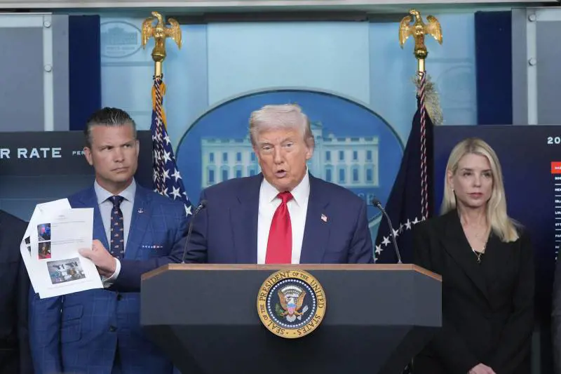 Trump: "In Alaska non ci sarà Zelensky. A Putin dirò che la guerra deve finire". Mercoledì vertice Ue