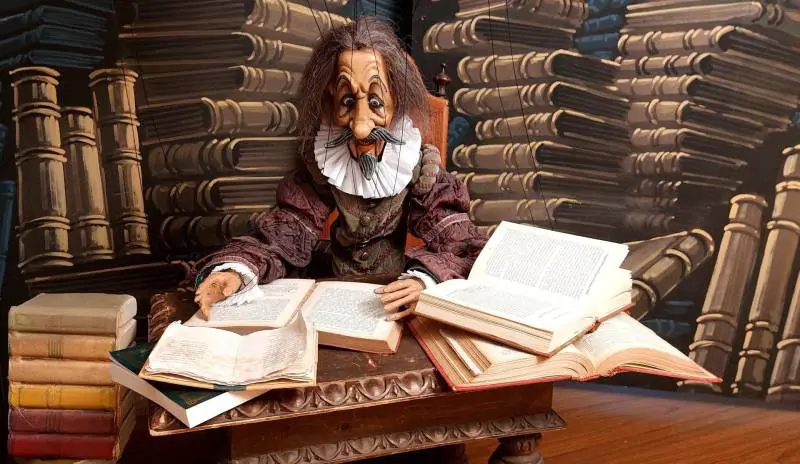 Dialetto e marionette. Le mille vite del teatro Gerolamo