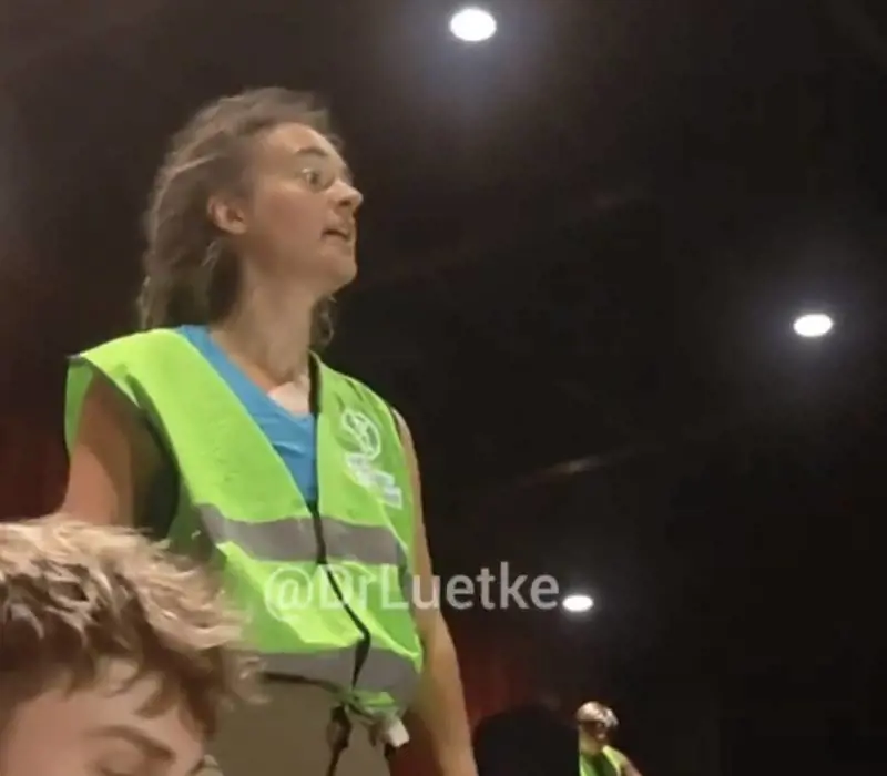 "Spacciatori". La folle protesta di Rackete nella tv norvegese con Extinction Rebellion