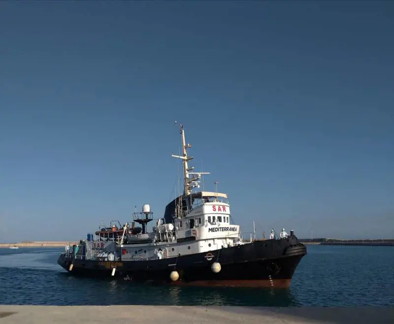 Due mesi di stop e 10mila euro di sanzione: la decisione del prefetto sulla nave Ong Mediterranea
