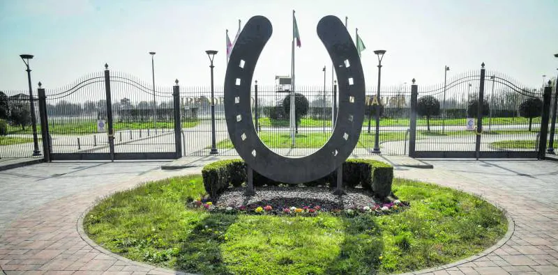 "Quell'area dell'ippodromo. La Maura nell'operazione urbanistica per lo stadio"