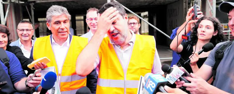 Salvini rincara su Macron. "Permaloso, combatta lui"