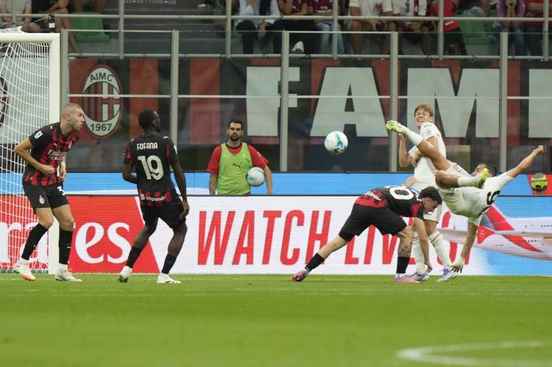 Milan Cremonese rovesciata Bonazzoli