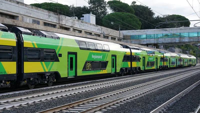 E Trenitalia ha già "consegnato" 61 nuovi Regionali