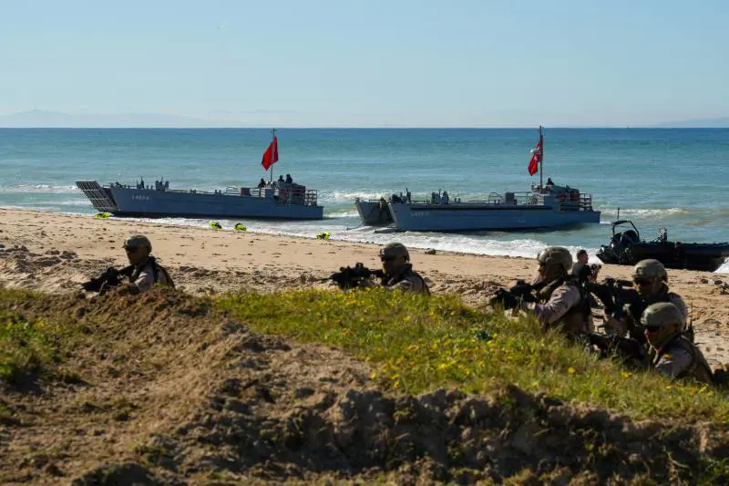 Boom di spese militari: la Nato supera il 2% del pil. Italia oltre quota 45 miliardi 