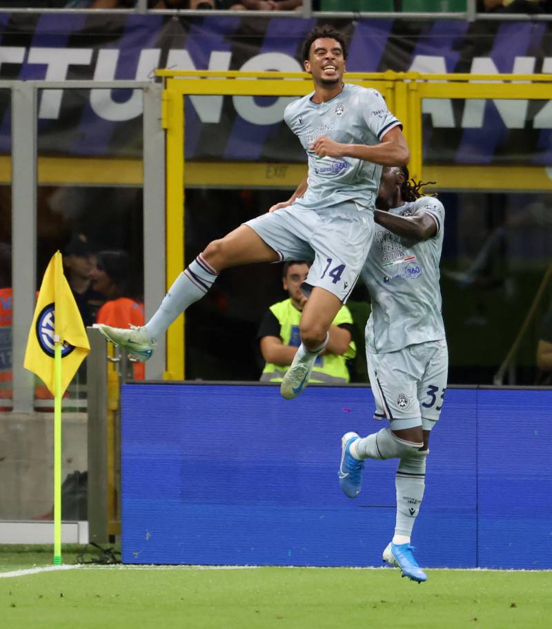 Inter Udinese Atta celebrazione