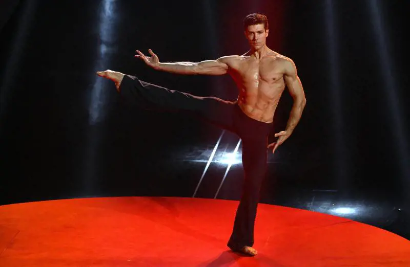 "Porto Ravel all'Arco della Pace. Così la danza è simile allo sport"
