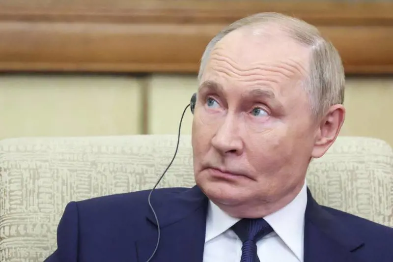 Putin: "Ucraina nell'Ue? Mai detto no". Fico media in Cina ma l'Ue: "Non ci rappresenta"