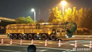 "Un messaggio agli Usa": come funziona il DF-61, il missile balistico intercontinentale cinese