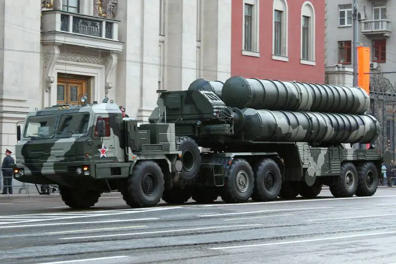 S-400 Triumf, il gigante della difesa russa si prepara a nuove sfide tecnologiche