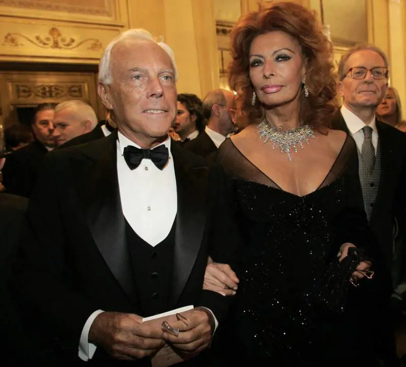 "Leggenda". "Gigante". "Amico". Addio all'icona del made in Italy