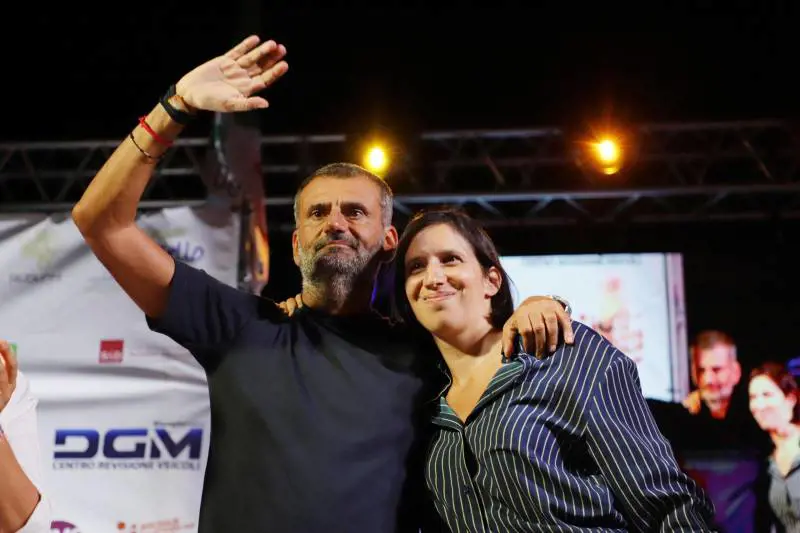 Così Schlein ha "incastrato" Decaro