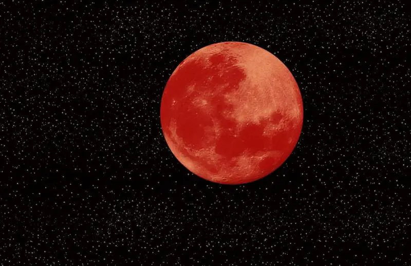 Eclissi totale di luna domenica 7 settembre: quando vederla e perché diventa rossa