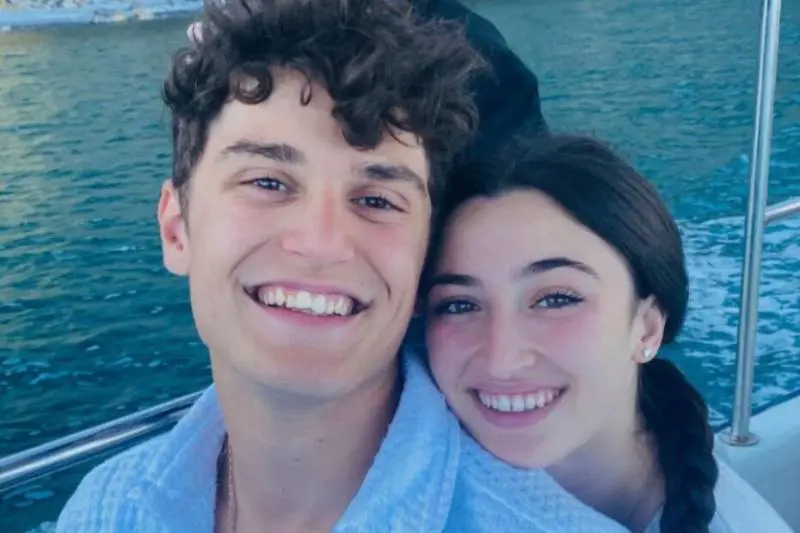 La gita al mare, poi i caschi sull'asfalto: chi erano Yuri e Michela, i fidanzati morti in moto