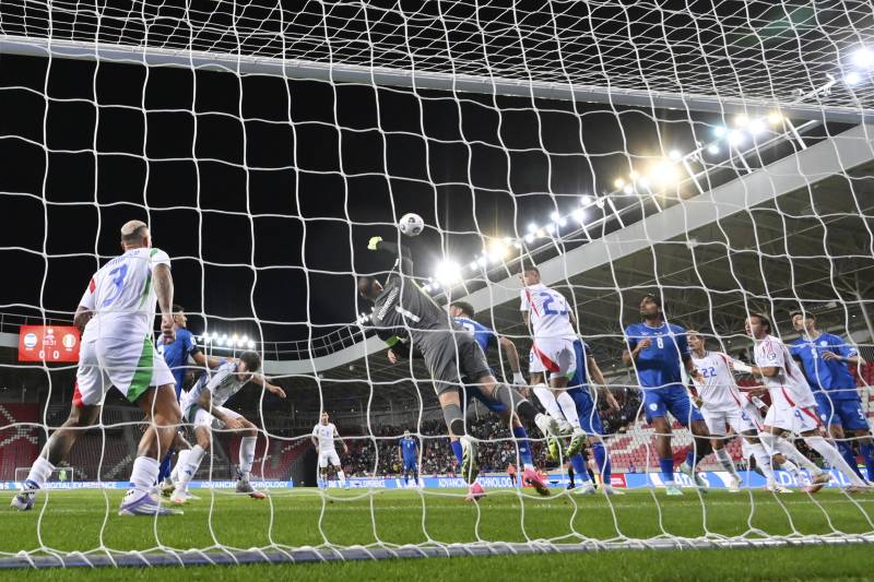 Israele Italia Donnarumma parata