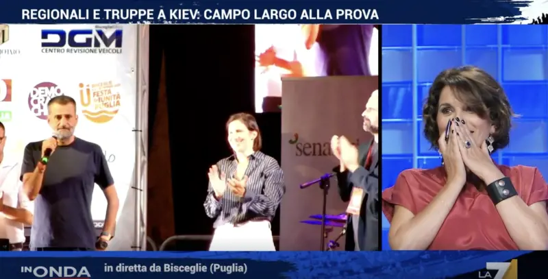 Decaro in tv: "Mi candido per la Puglia". Il gesto della conduttrice spiazza tutti