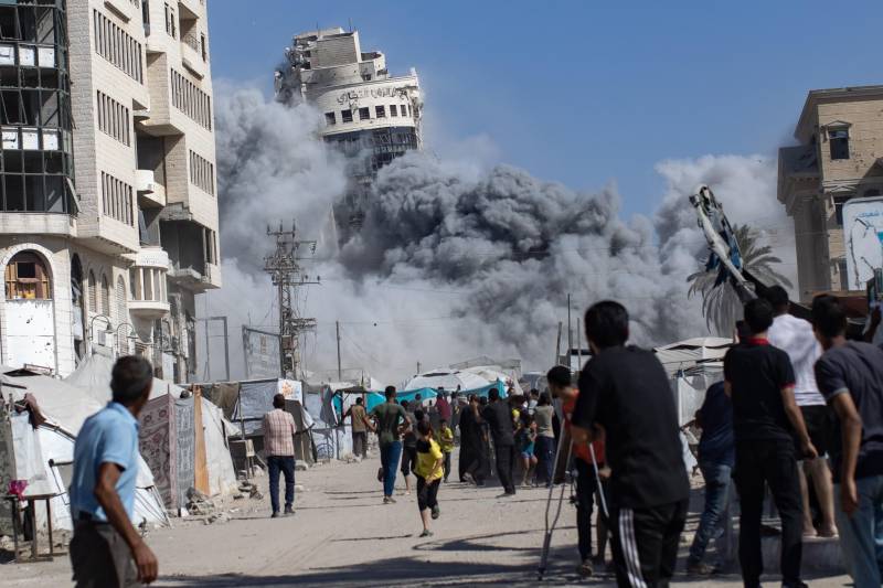 Palazzi abbattuti a Gaza