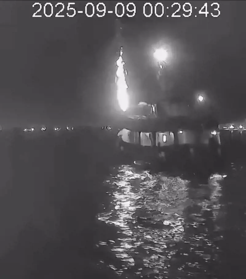 L'accendino, i giubbetti, la traiettoria. Cosa non torna nel racconto della Flotilla di Greta
